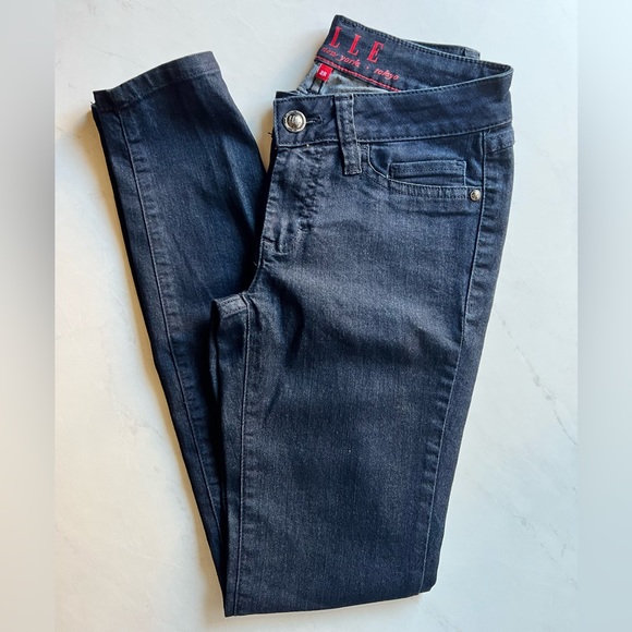 Skinny Jeans - Picture 1 of 5
